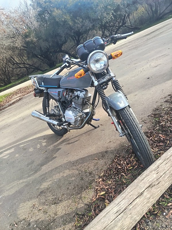 Moto Vince en ruta después de pasar por el taller, foto subida por Armando CM en Google Maps